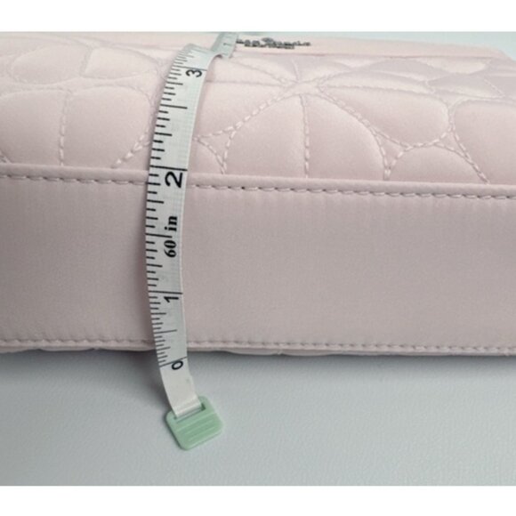 Kate Spade Spade Flower Quilted Cosmetic Pouch light Pink - Picture 9 of 10